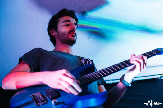 Guitariste lors d'un événement NEOMA